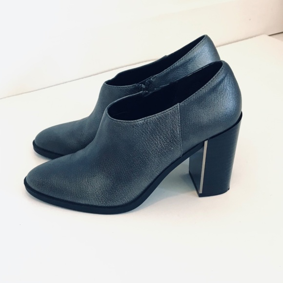 NINE WEST Metallic Pewter Ankle Boots Leather Booties Gray Women’s Size 7.5 - Picture 16 of 16